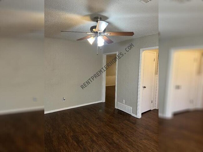 Foto del edificio - 324 NW 87th St