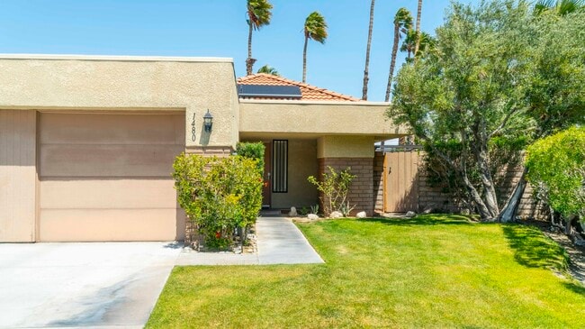Building Photo - 1480 Sunflower Cir N