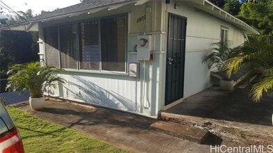 Building Photo - 1802 Laniloa Pl