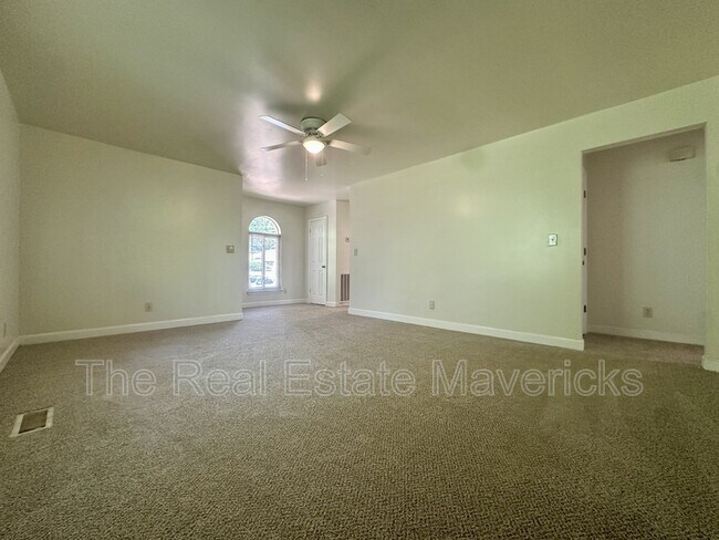 Building Photo - 3950 Arbor Pl Ln