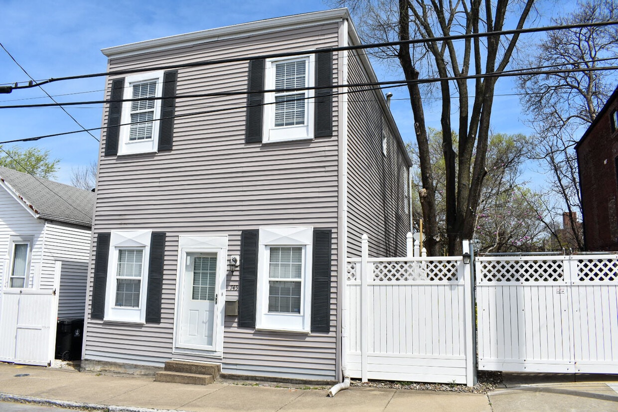 Primary Photo - 745 Vine St