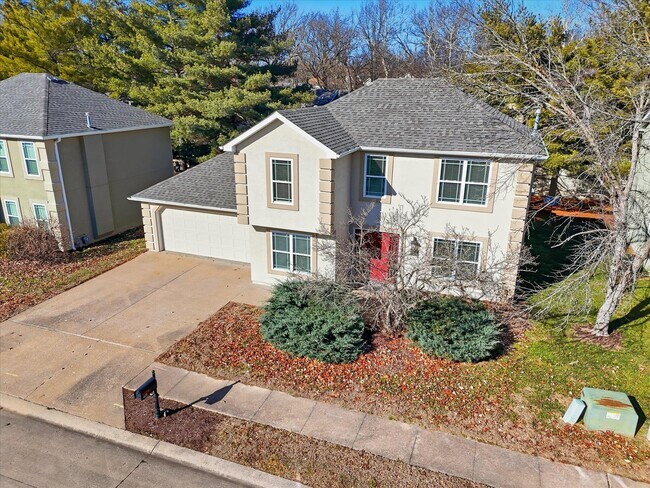 Foto del edificio - 421 S Village Cir