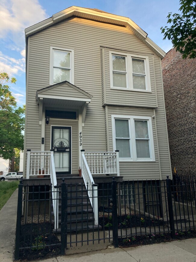 Building Photo - 4939 S Wabash Ave