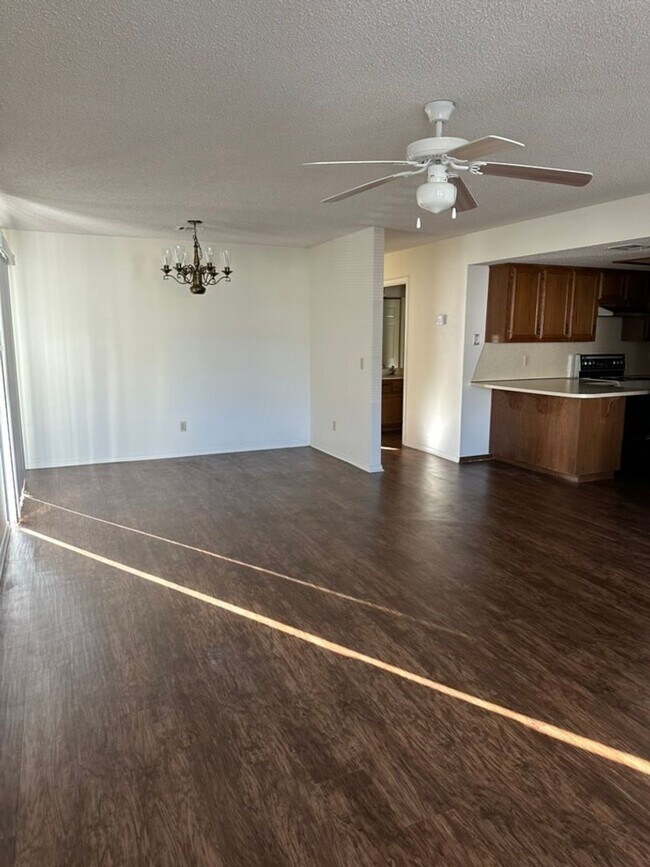 Foto del edificio - 314 S 11th Pl