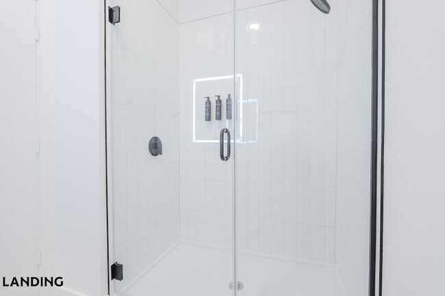 Foto del edificio - 2623 Keene St