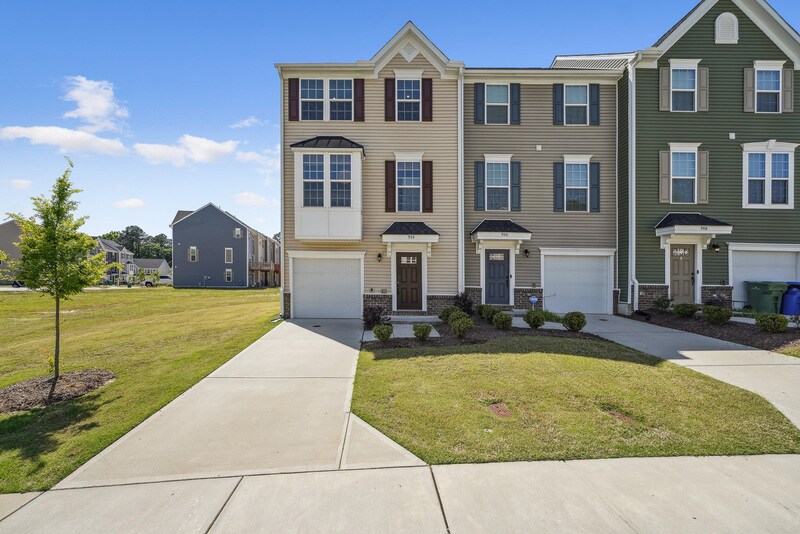 954 Arnold Place Dr, FuquayVarina, NC 27526 House for Rent in Fuquay