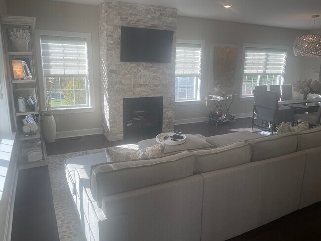 Foto del edificio - 1529 Paxton Ln
