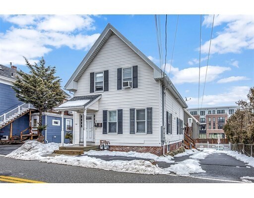 Primary Photo - 114 Ash St