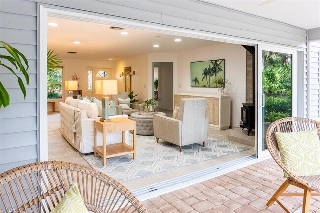 Foto del edificio - Golden Gate Estates Single Family home on ...