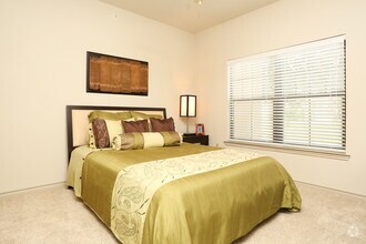 Unit B1 - Crest Round Rock