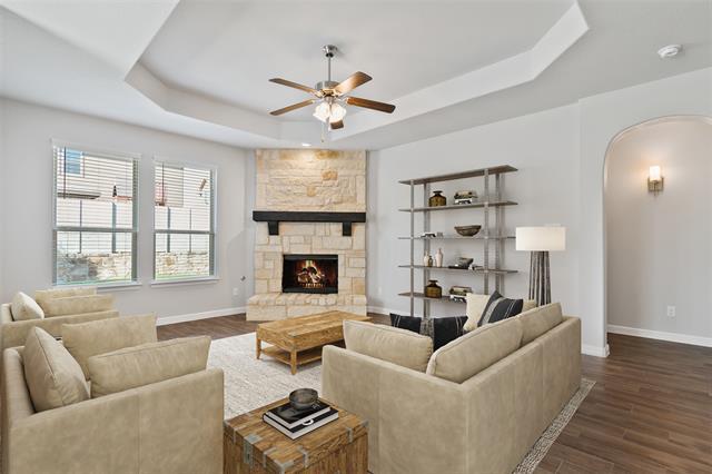 Building Photo - 1609 Canary Ln