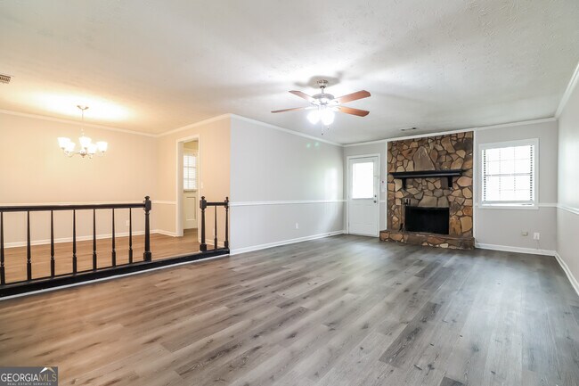 Foto del edificio - 4802 Hemlock Dr SE