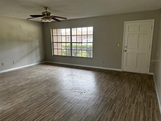 Foto del edificio - 590 Belltower Ave