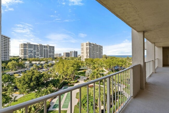 Foto del edificio - 4001 N Ocean Blvd