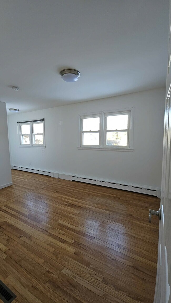 Foto del edificio - 32 Norwood St