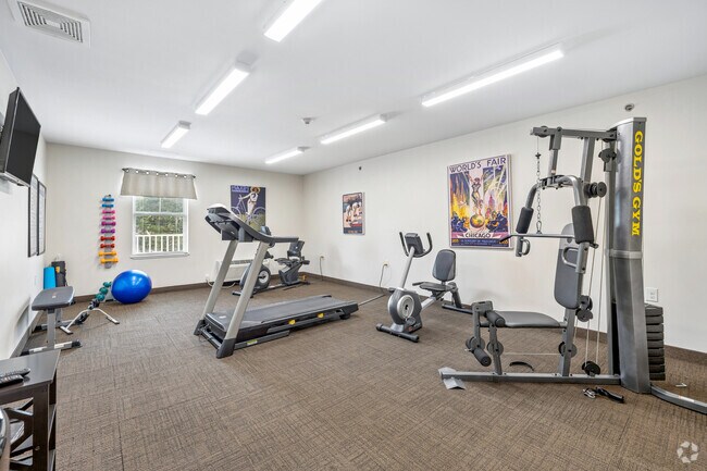 Gimnasio - Ivy Pointe Senior Apartments