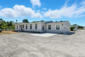 Building Photo - 2080 Curtis Dr