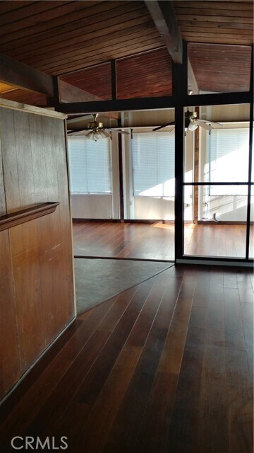 Building Photo - 2257 Mentone Blvd