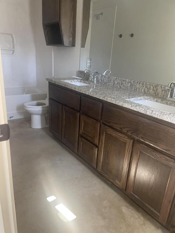 Building Photo - 205 Stillhouse Rd