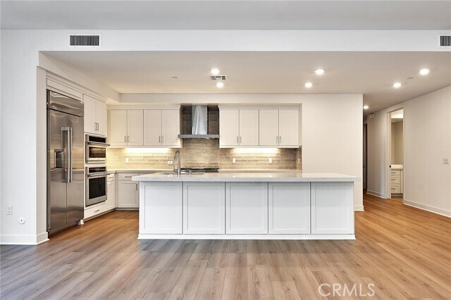 Building Photo - 3201 Rivington