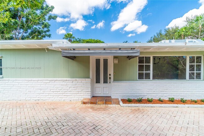 Building Photo - 7500 SW 75th St