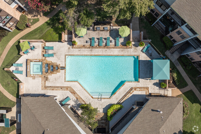 Two Resort Style Pools - Spring Parc