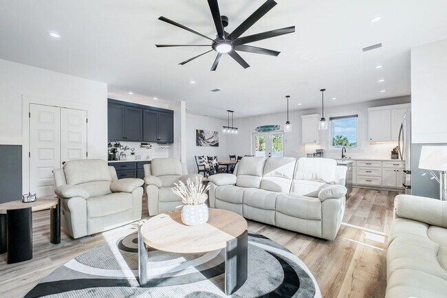 Foto del edificio - 238 Oleander Dr