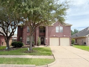Building Photo - 8510 Green Ash Dr
