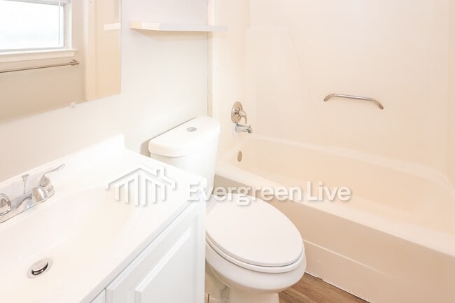 Building Photo - 5930 Cliff Valley Dr