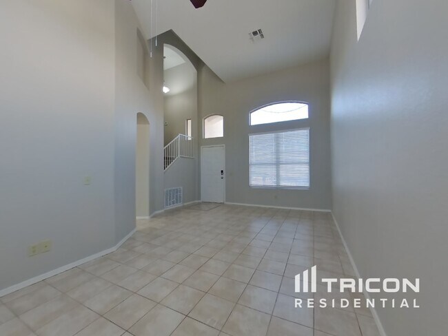 Building Photo - 3802 W Firehawk Dr