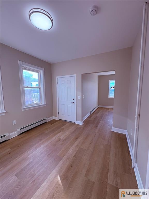 Foto principal - 402 Lawrence St