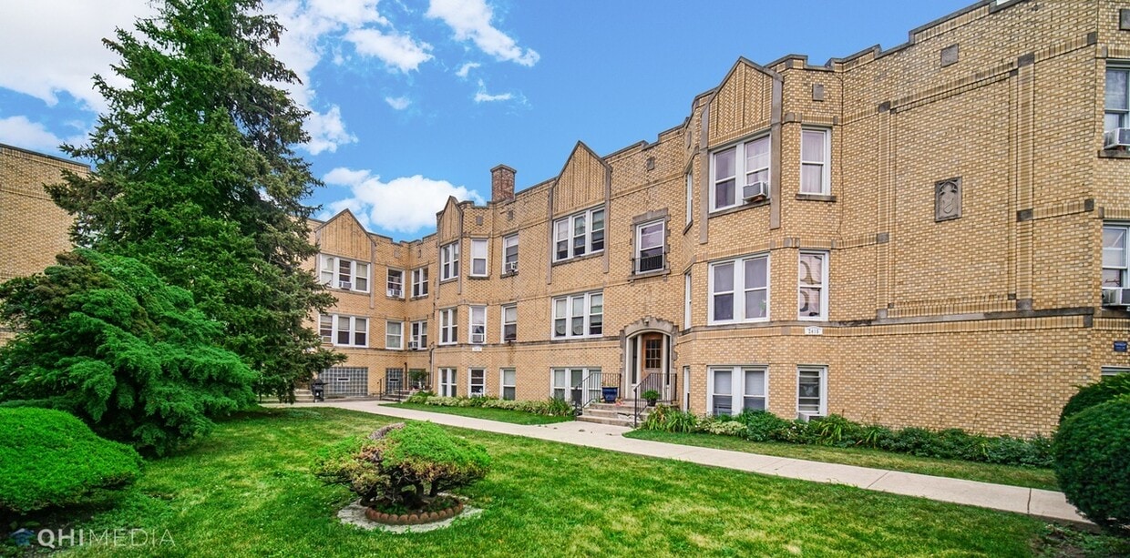 Foto principal - 2419 N Oak Park Ave