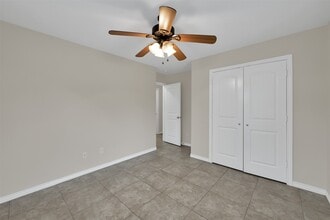 Building Photo - 163 S Bend Ct