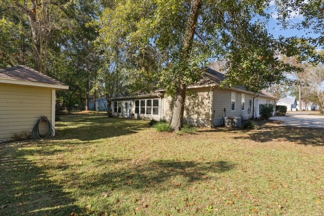 Building Photo - 4BR/2BA on Harrietts Bluff Available Now