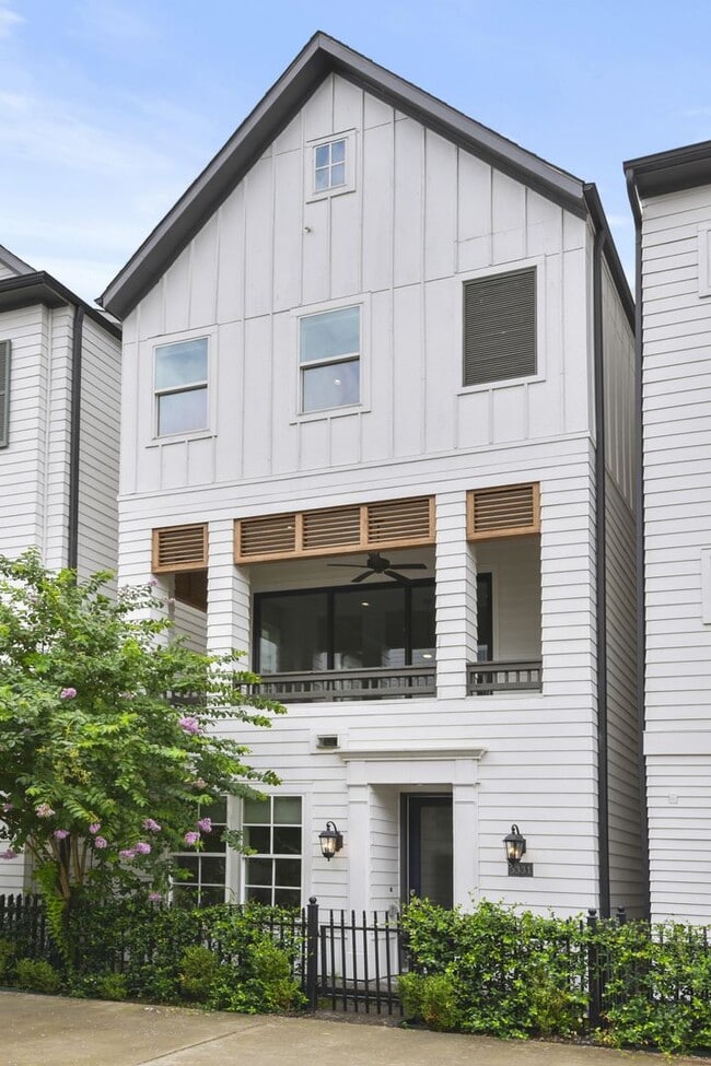 Building Photo - Bikes, Bars & Bliss – Rent This City Retreat!