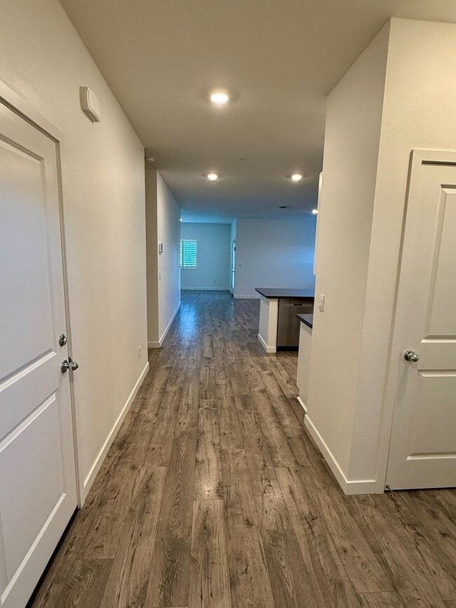 Foto del edificio - Beautiful 3 bedroom 2 bath w/Pool available in Orland!