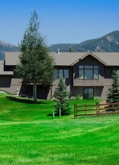Primary Photo - 720 St Andrews Dr