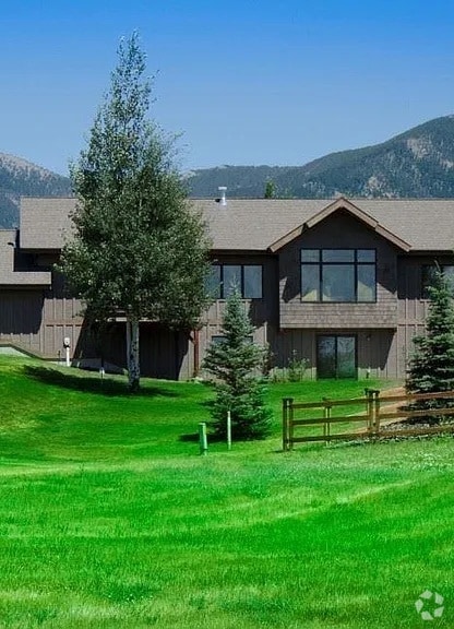 Building Photo - 720 St Andrews Dr