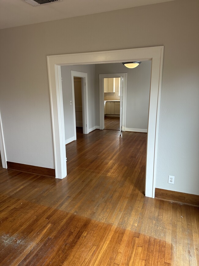 Second Living Area / Dining Room - 2600 Lubbock Ave