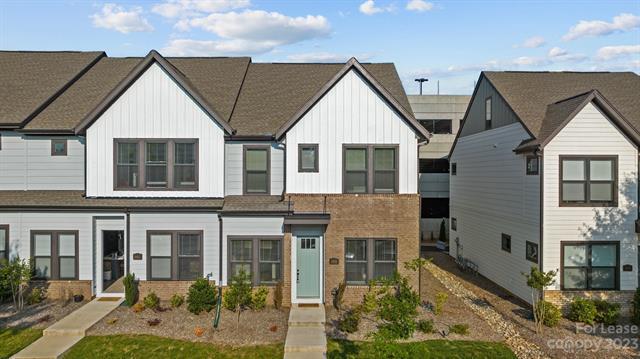 Primary Photo - 5938 Ardrey Kell Rd
