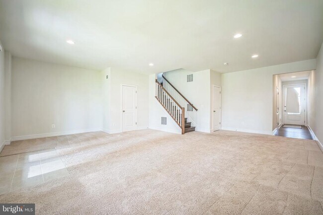Building Photo - 25443 Hartland Orch Ter
