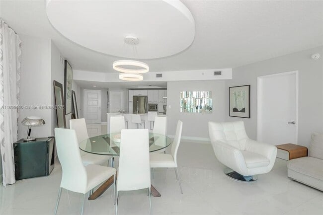Foto del edificio - 3 bedroom in Sunny Isles Beach FL 33160