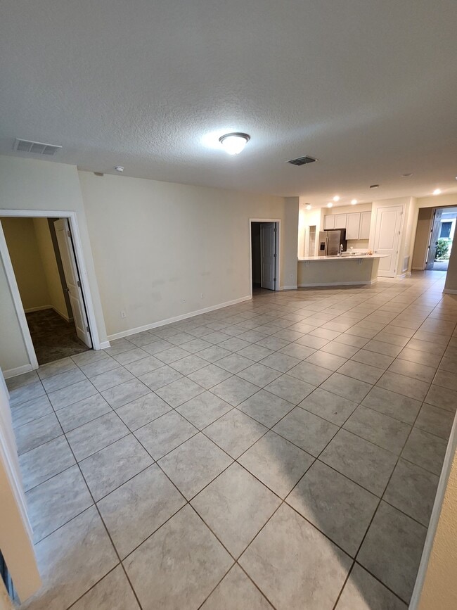 Building Photo - 741 Simone Ct