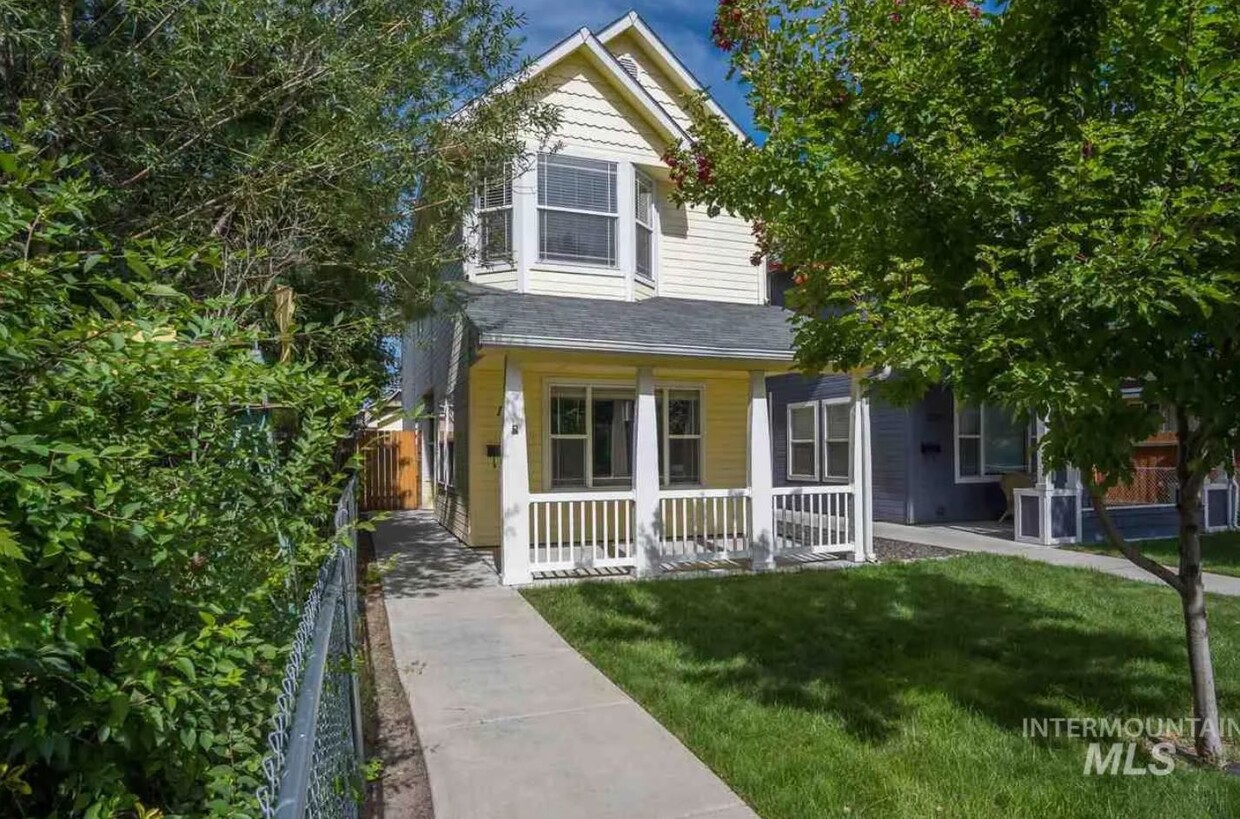 Primary Photo - 1219 S Colorado Ave