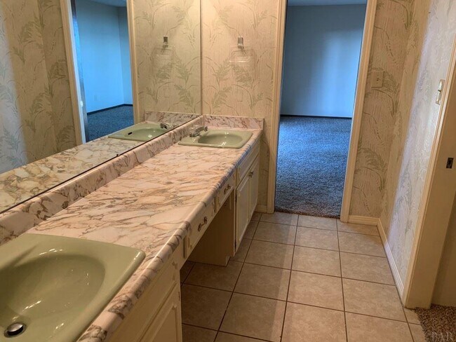 Building Photo - 5270 Pale Moon Dr