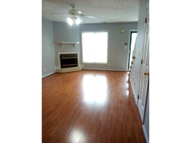 Building Photo - 405 Cityview Lane, Fayetteville, Nc 28301