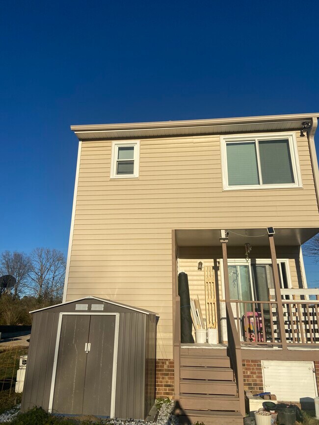 Foto del edificio - 8013 Perry Creek Rd