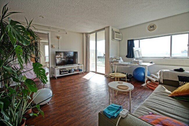 Foto del edificio - 875 Massachusetts Ave