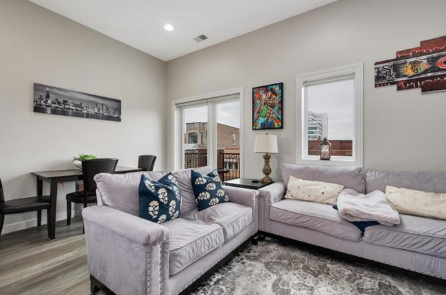Foto del edificio - 2248 W Taylor St