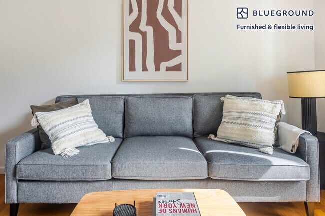 Foto del edificio - 635 W 42nd St